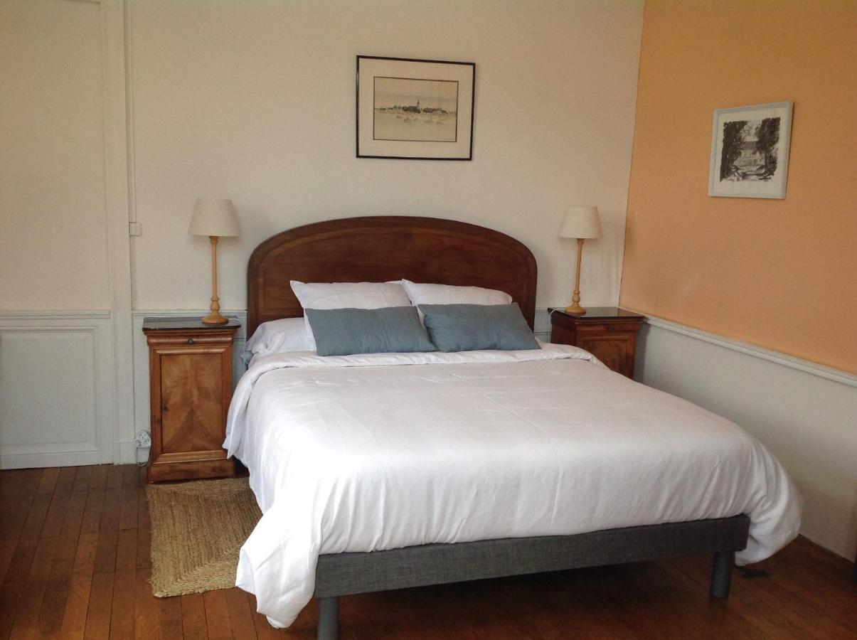 오르보 Le Plessis B&B 외부 사진